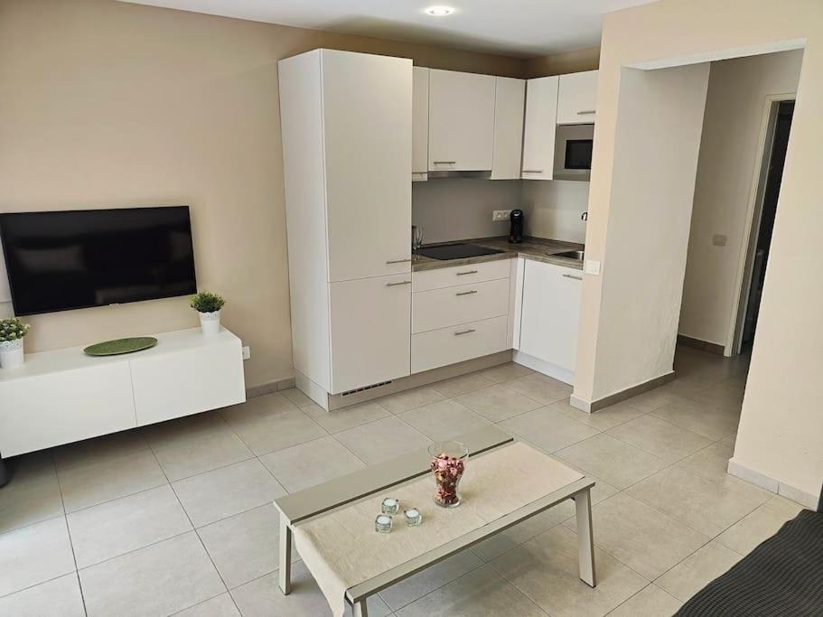 Playa Del Ingles: Beautiful Renovated Apartment San Bartolomé Esterno foto